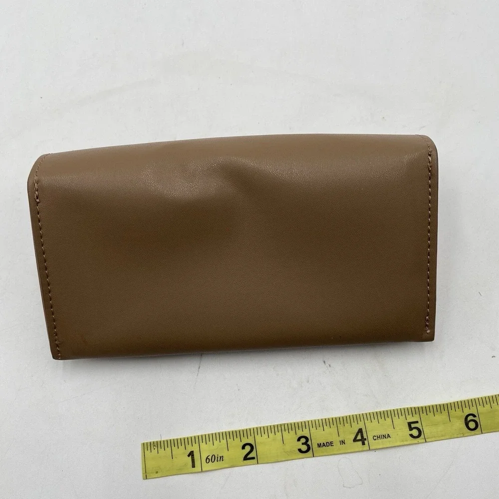 Burberry‎ Camel Brown Soft Leather Eyeglass/Sunglass Magnetic Close Case